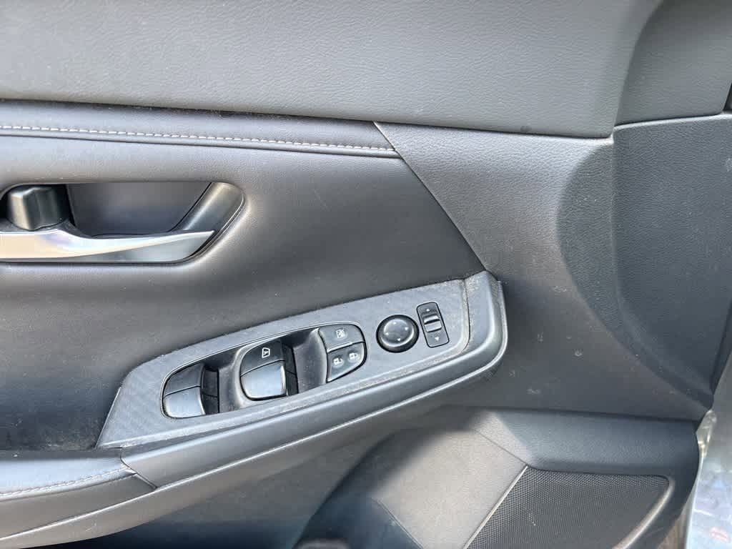 Thumbnail: 2021 Nissan Sentra - 10