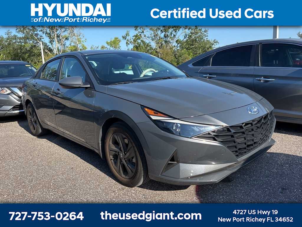 Thumbnail: 2023 Hyundai Elantra - 4