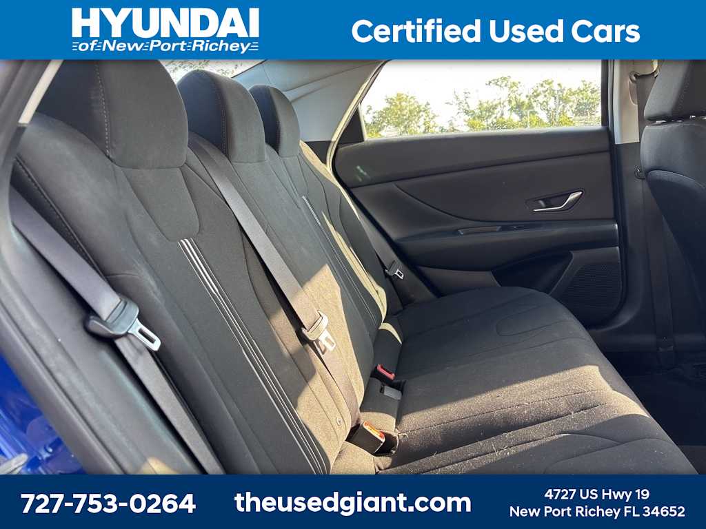 2022 Hyundai Elantra SEL 8