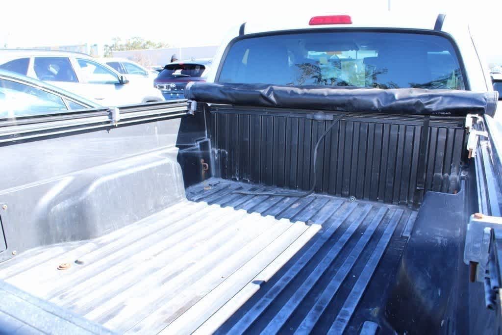 Thumbnail: 2015 Toyota Tacoma - 5