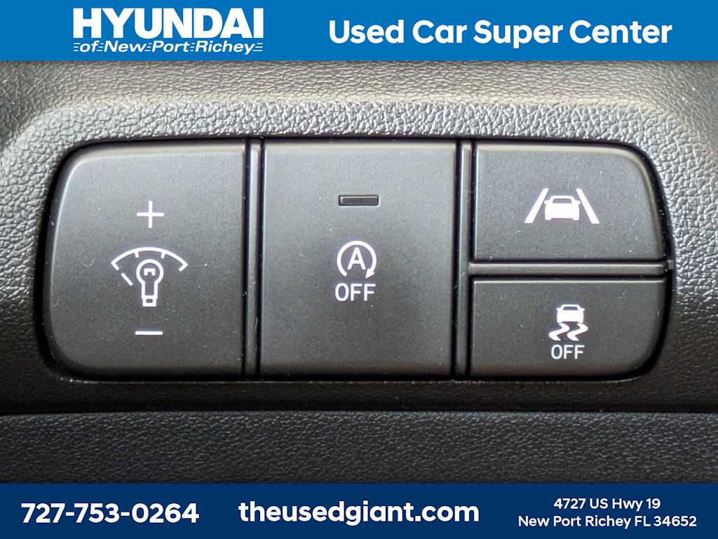 Thumbnail: 2023 Hyundai Elantra - 21