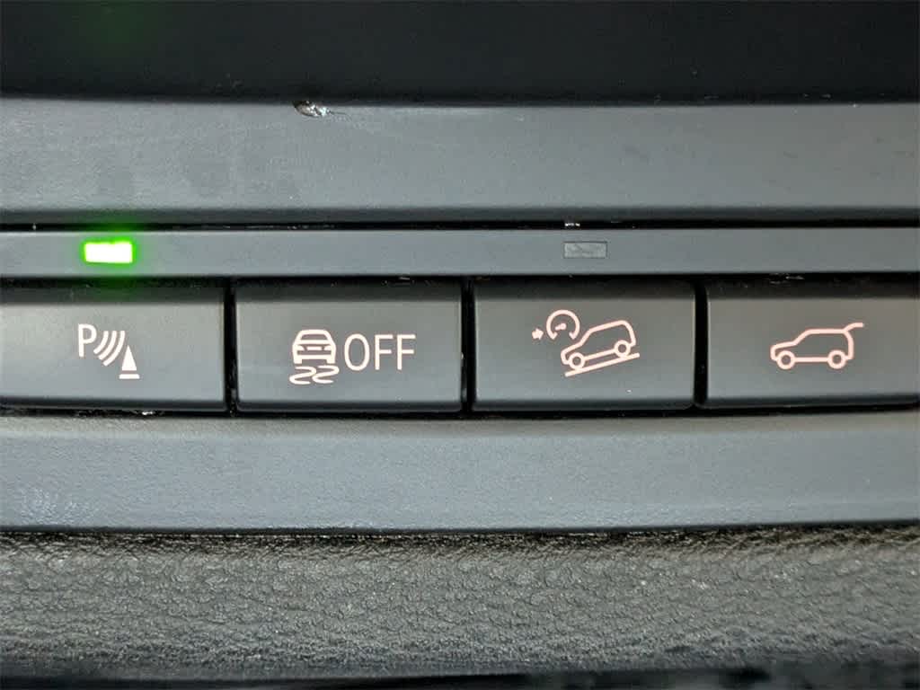 Thumbnail: 2012 BMW X5 - 29