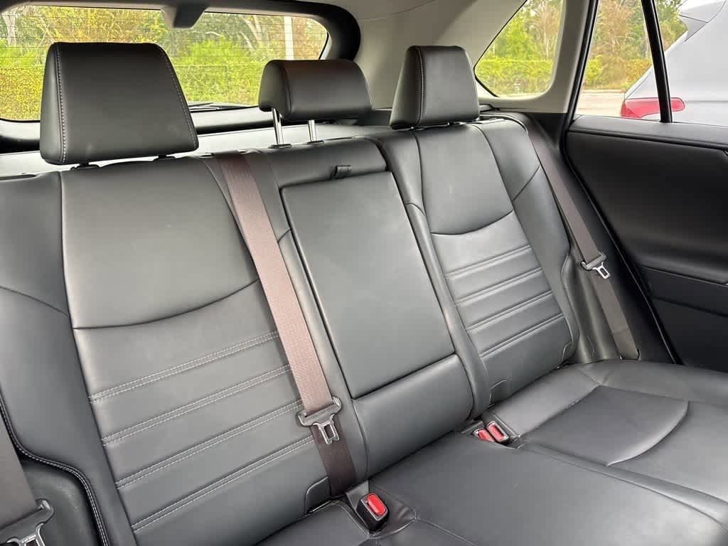 Thumbnail: 2019 Toyota RAV4 - 10