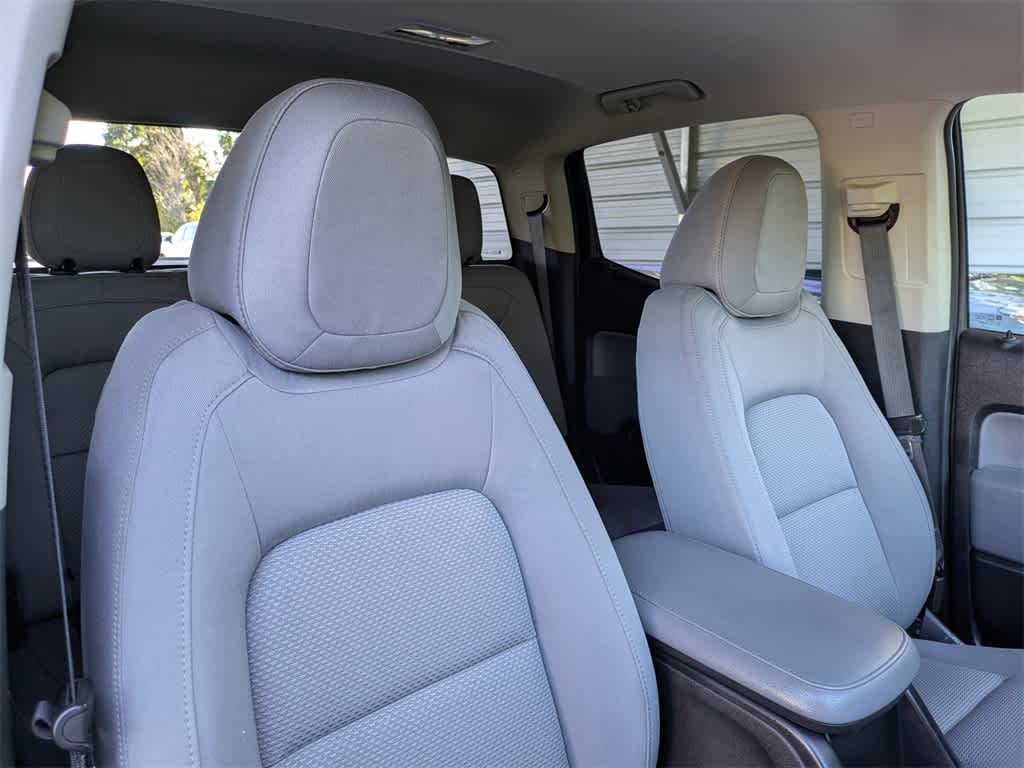 Thumbnail: 2019 Chevrolet Colorado - 6