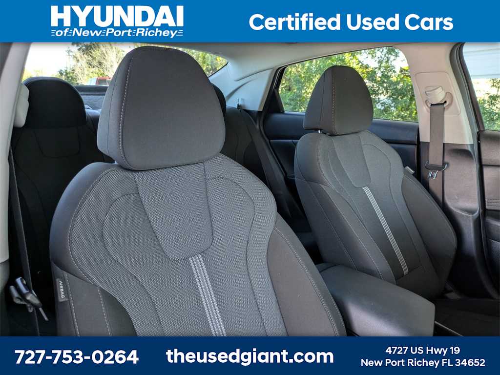 Thumbnail: 2021 Hyundai Elantra - 6