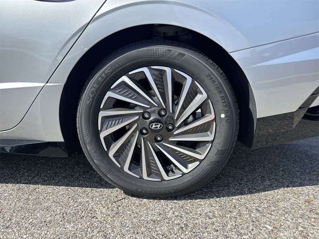 Thumbnail: 2025 Hyundai Sonata - 12