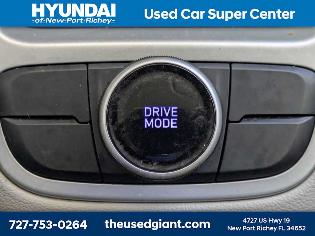 Thumbnail: 2020 Hyundai Venue - 22