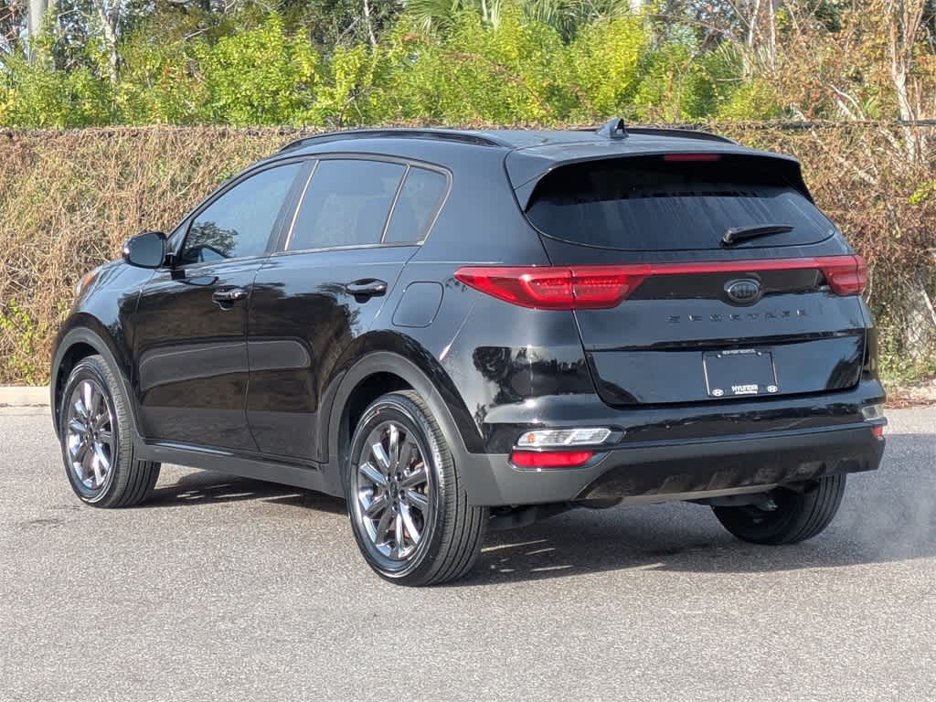 Thumbnail: 2022 Kia Sportage - 3