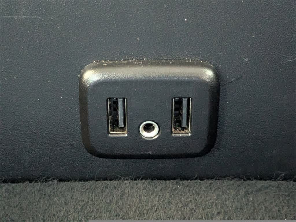 Thumbnail: 2016 Chevrolet Silverado 1500 - 25