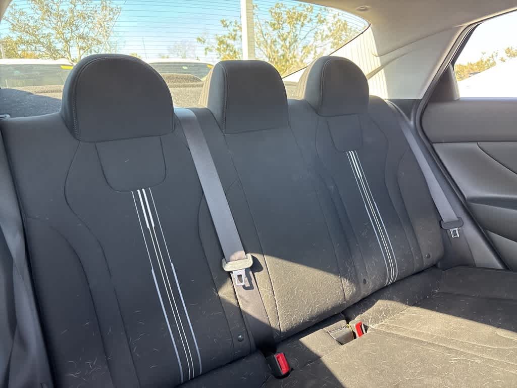 Thumbnail: 2023 Hyundai Elantra - 8