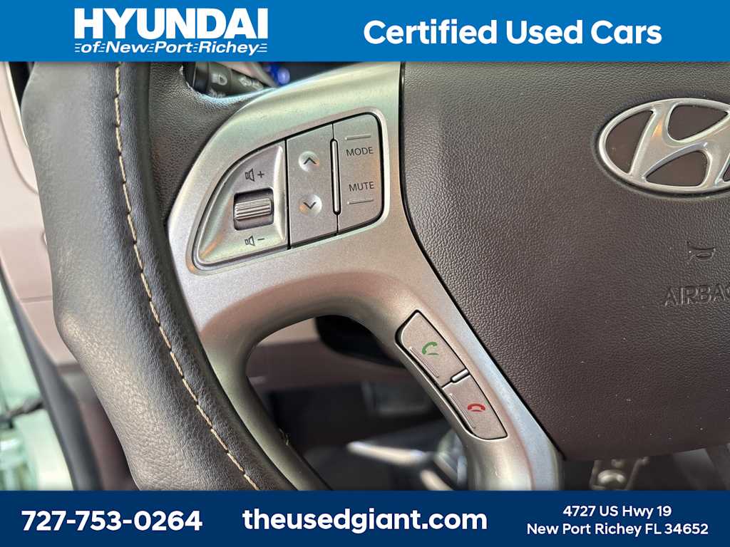 Thumbnail: 2012 Hyundai Tucson - 29