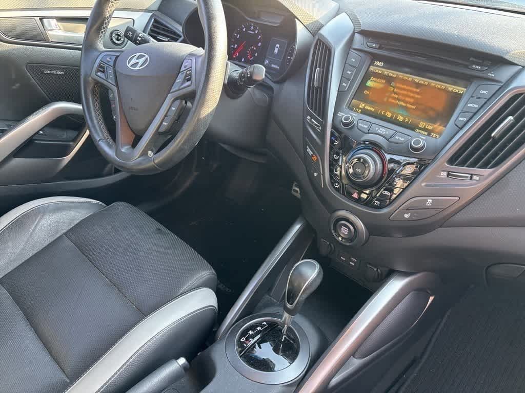 Thumbnail: 2016 Hyundai Veloster - 7