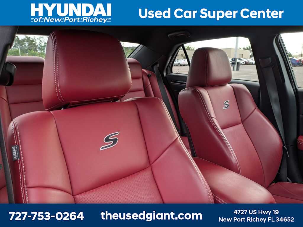 Thumbnail: 2020 Chrysler 300 - 6