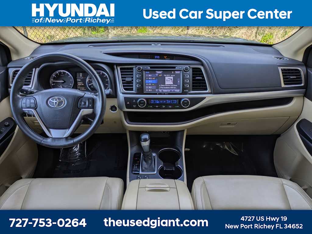 Thumbnail: 2016 Toyota Highlander - 20