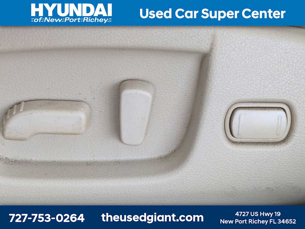 Thumbnail: 2011 Nissan Maxima - 20
