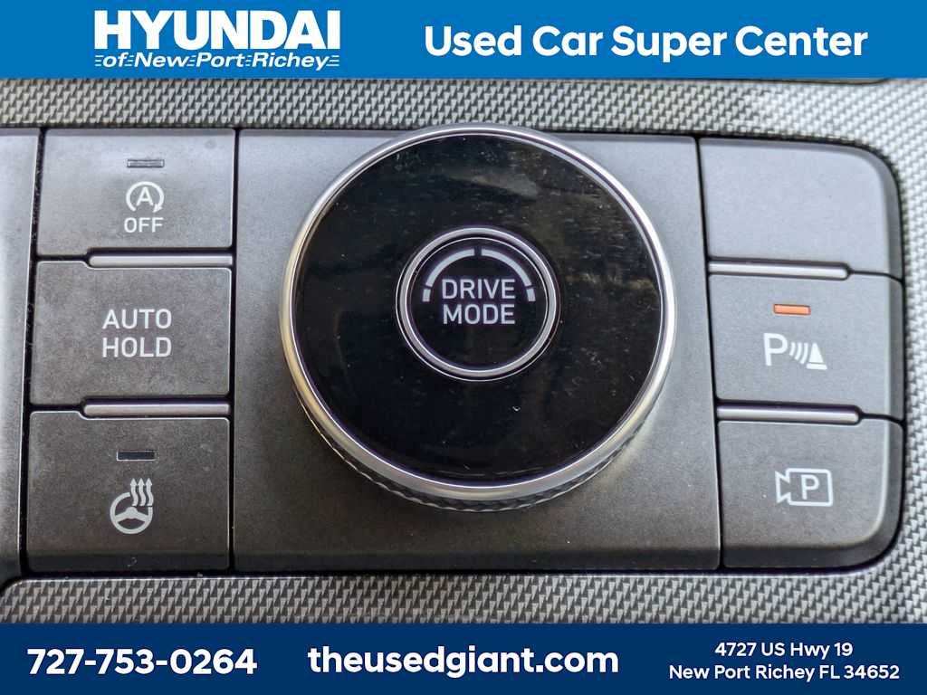 Thumbnail: 2023 Hyundai Santa Fe - 31