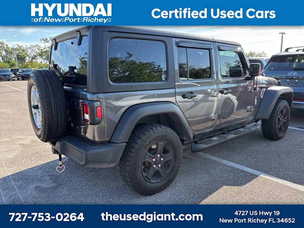 Thumbnail: 2019 Jeep Wrangler - 3