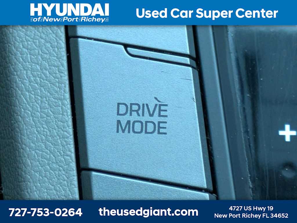 Thumbnail: 2017 Hyundai Elantra - 21