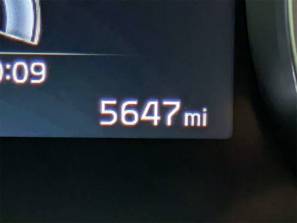 Thumbnail: 2024 Kia Carnival - 37