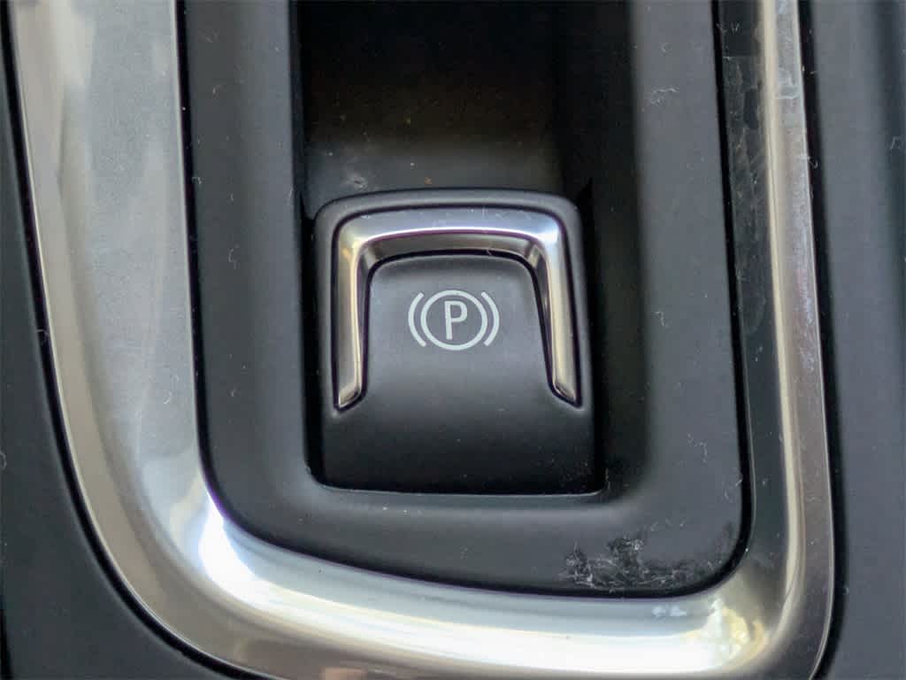 Thumbnail: 2020 Chevrolet Equinox - 24