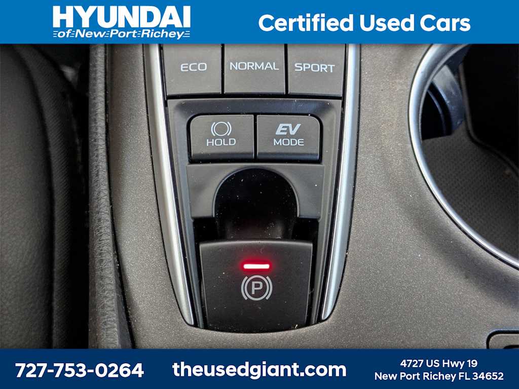 Thumbnail: 2022 Toyota Camry - 27