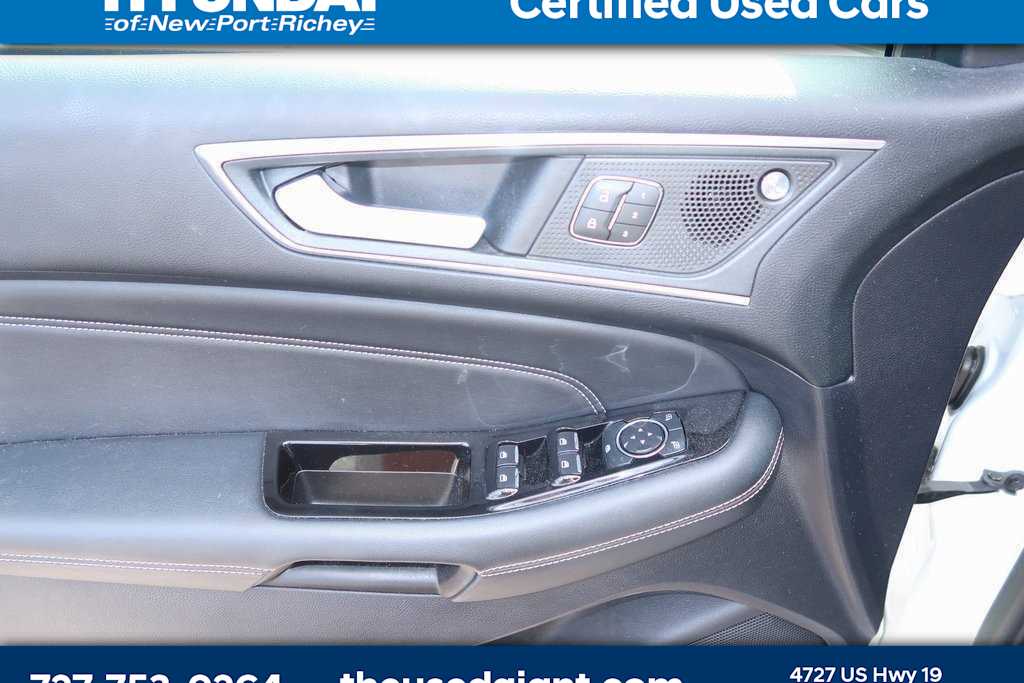 Thumbnail: 2020 Ford Edge - 11
