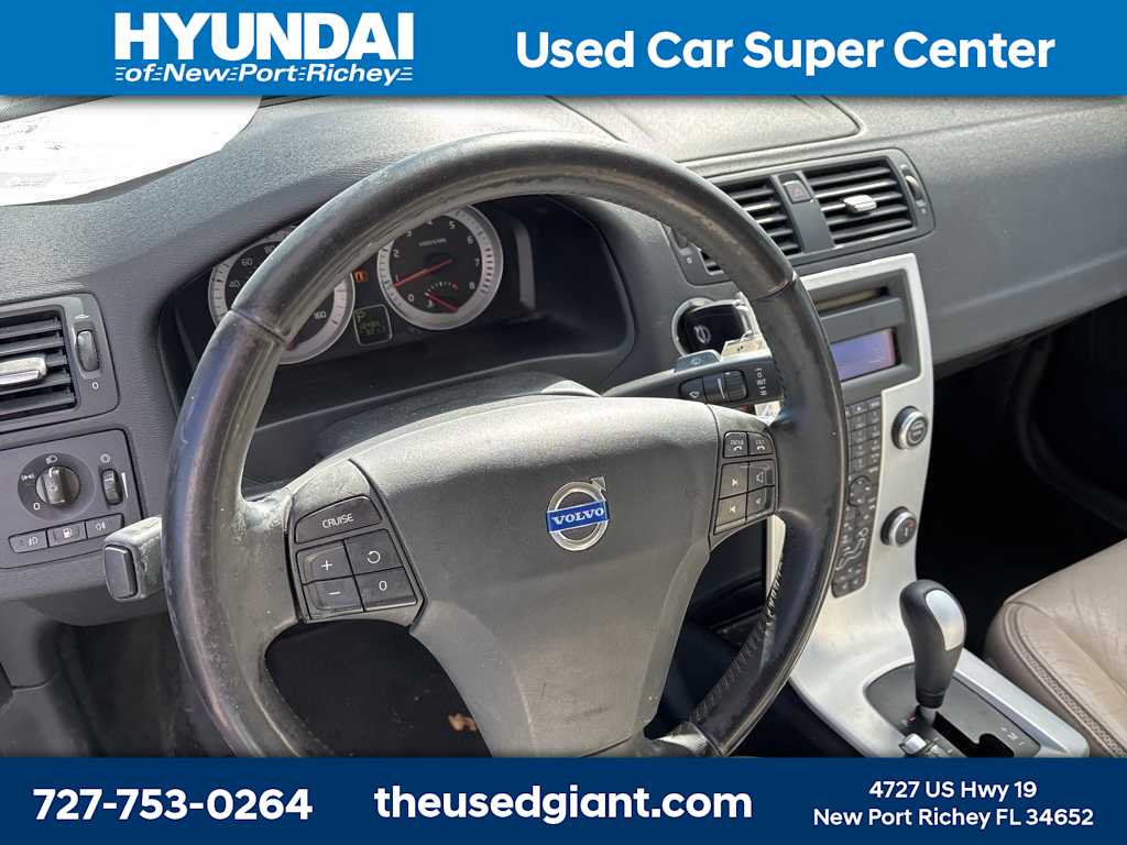 Thumbnail: 2012 Volvo C70 - 12