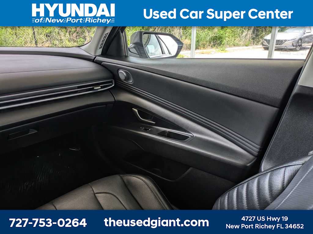 Thumbnail: 2023 Hyundai Elantra - 16