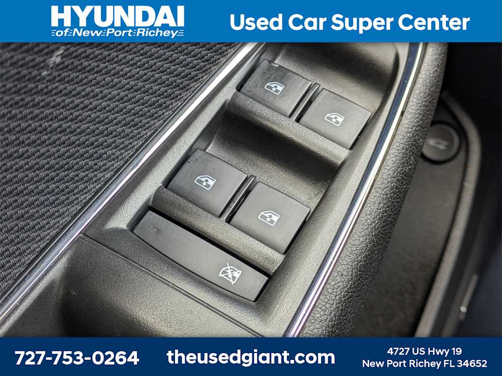 Thumbnail: 2017 Chevrolet Cruze - 29