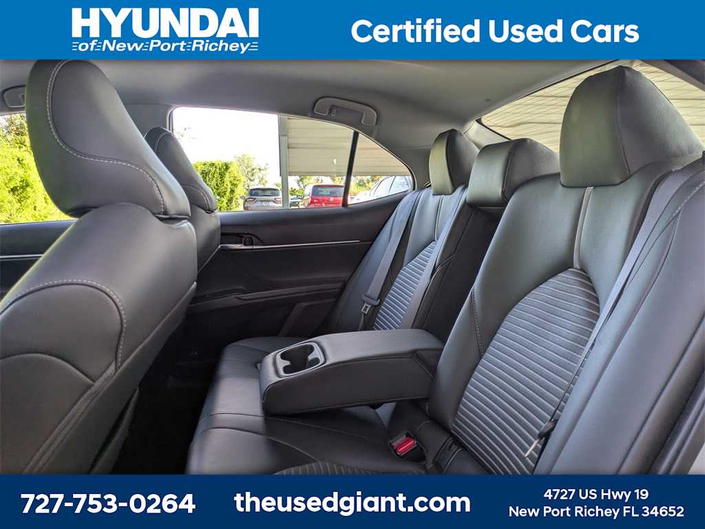 Thumbnail: 2019 Toyota Camry - 14