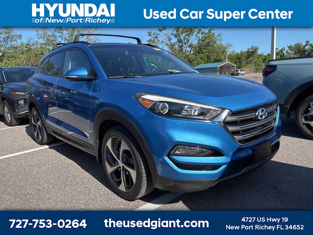 Thumbnail: 2016 Hyundai Tucson - 4