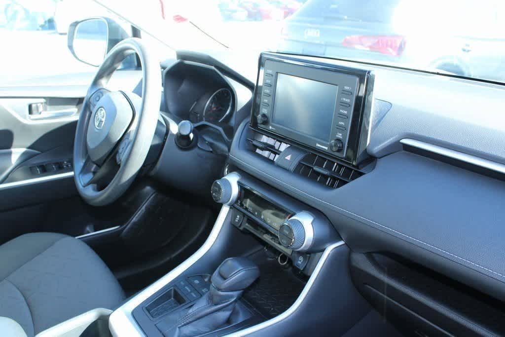 Thumbnail: 2022 Toyota RAV4 - 7