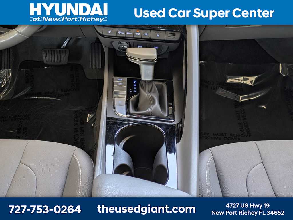 Thumbnail: 2025 Hyundai Elantra - 19