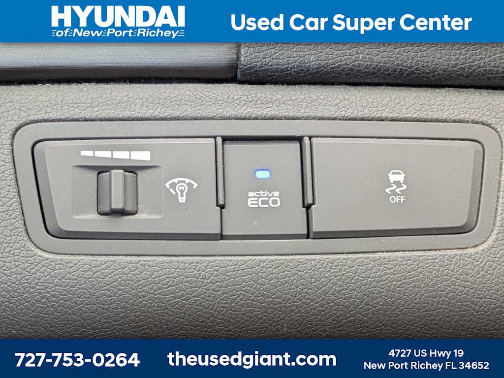 Thumbnail: 2012 Hyundai Sonata - 23