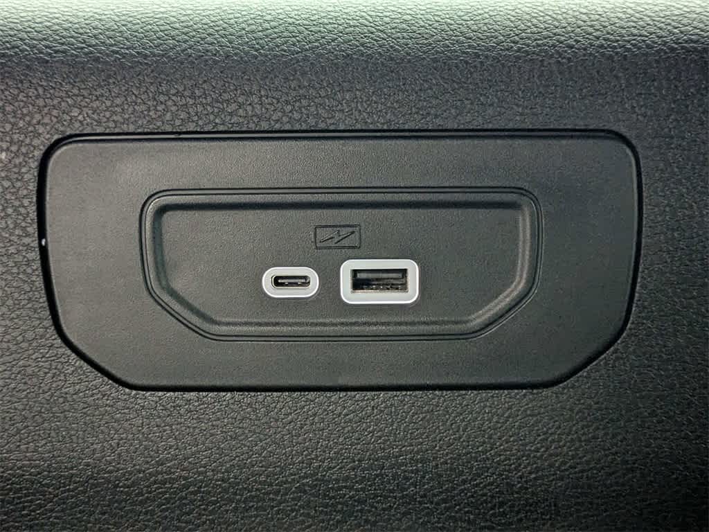 Thumbnail: 2023 Jeep Grand Cherokee L - 16