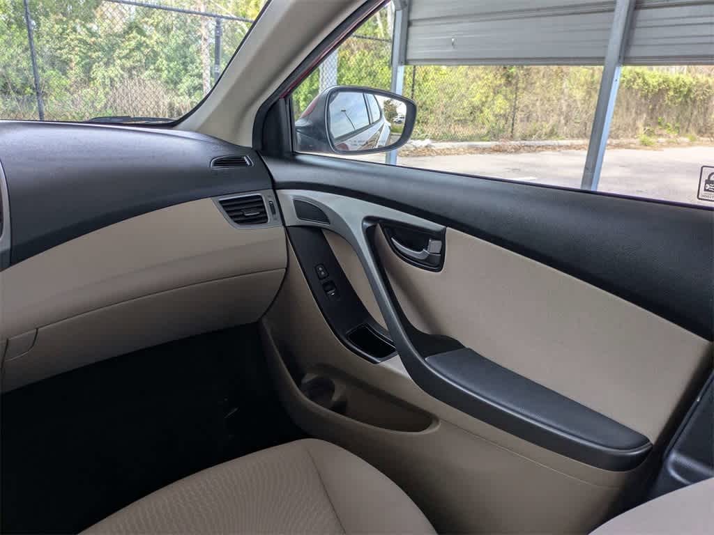 Thumbnail: 2014 Hyundai Elantra - 16