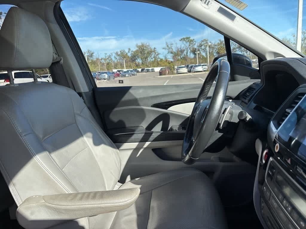 Thumbnail: 2016 Honda Pilot - 8