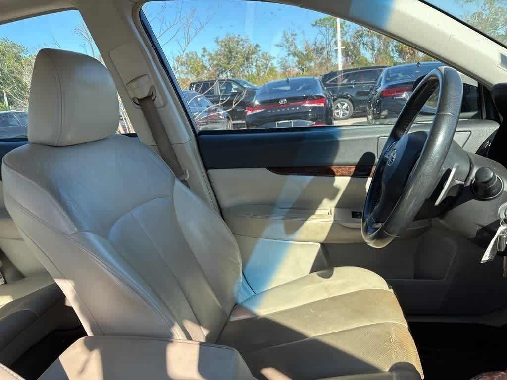 Thumbnail: 2013 Subaru Legacy - 8