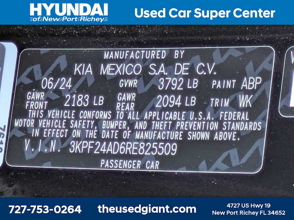 Thumbnail: 2024 Kia Forte - 32