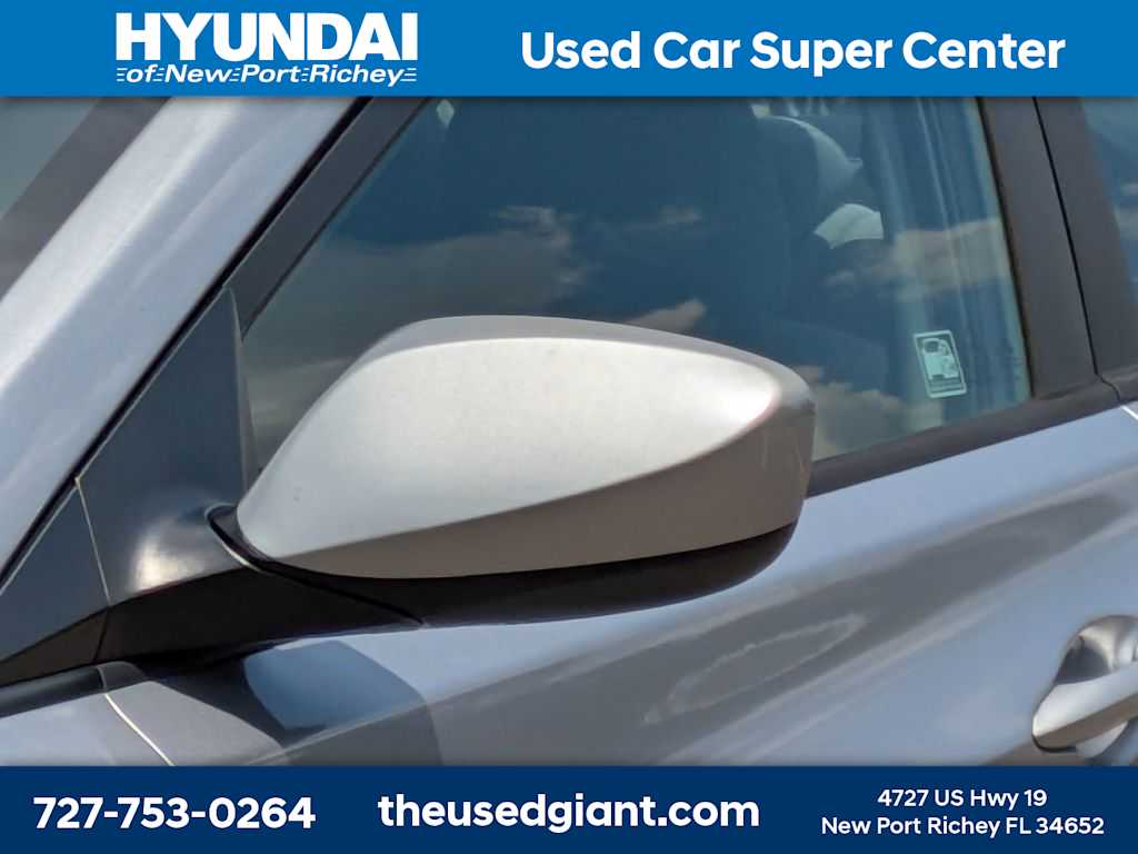 Thumbnail: 2016 Hyundai Elantra - 11