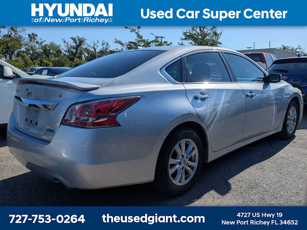 Thumbnail: 2014 Nissan Altima - 2