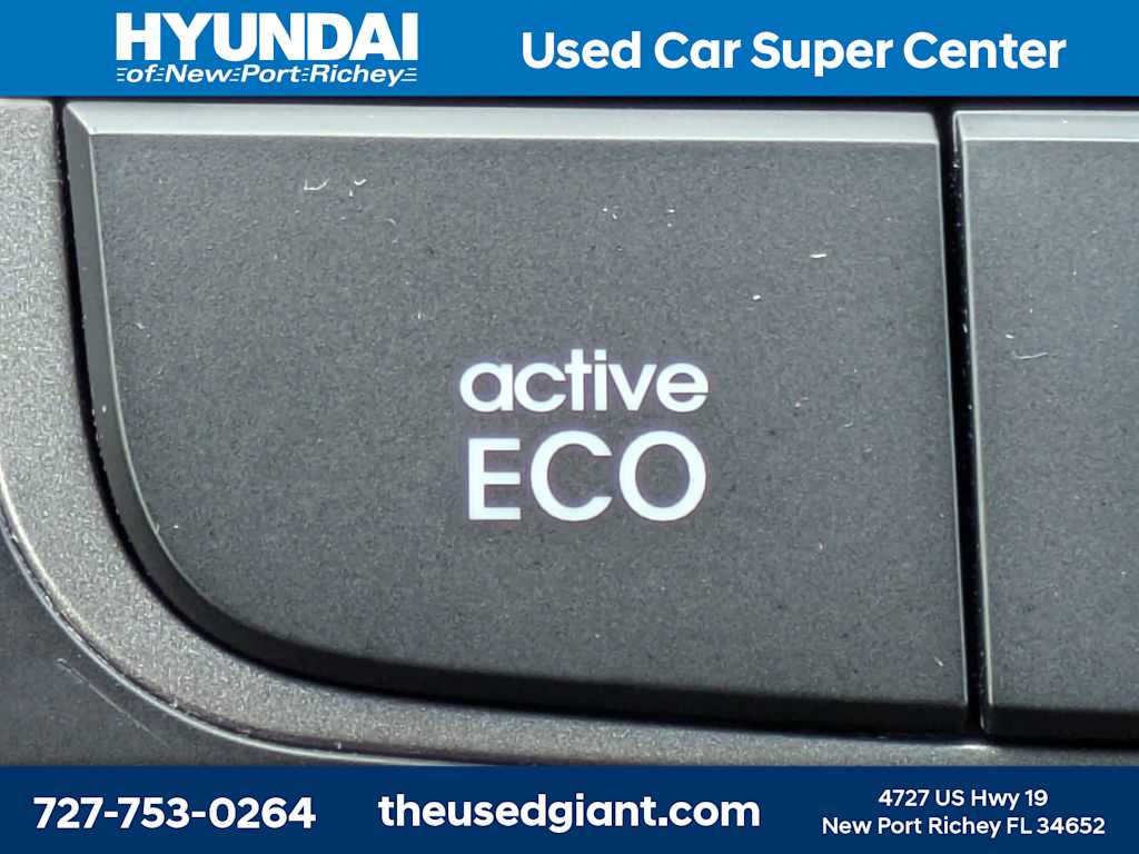 Thumbnail: 2015 Hyundai Tucson - 25