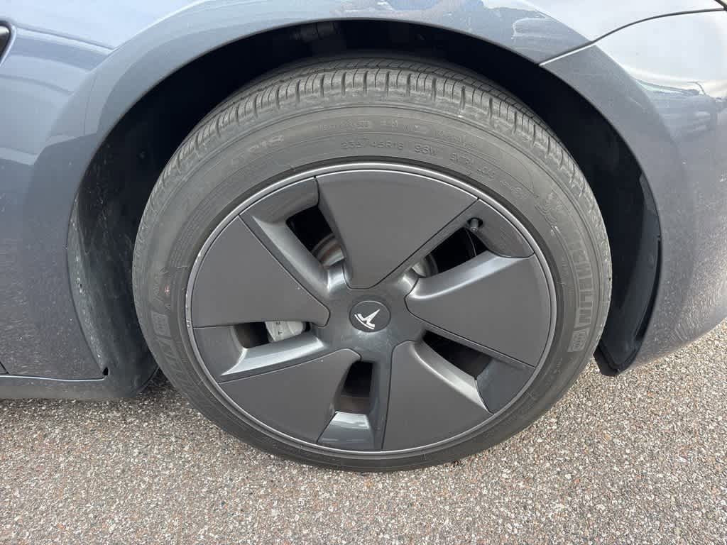 Thumbnail: 2023 Tesla Model 3 - 5