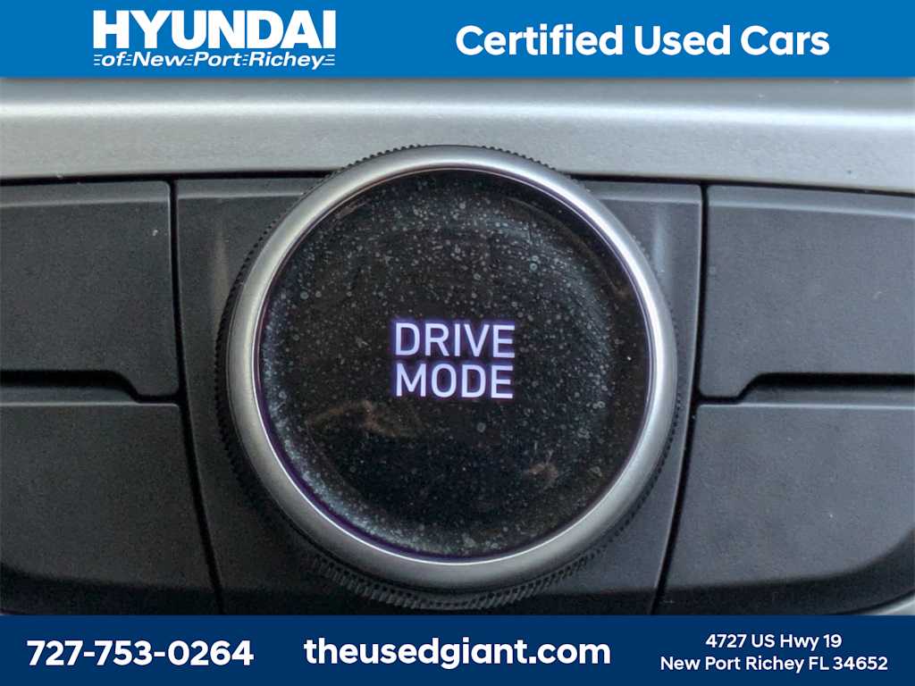 Thumbnail: 2023 Hyundai Venue - 23