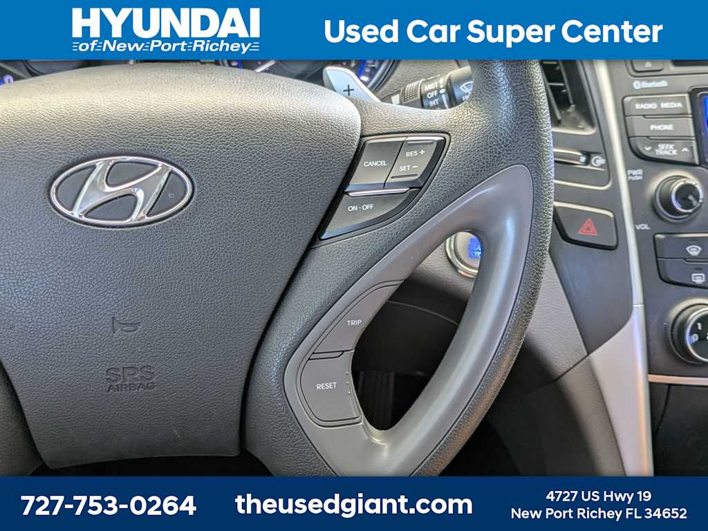Thumbnail: 2013 Hyundai Sonata - 28