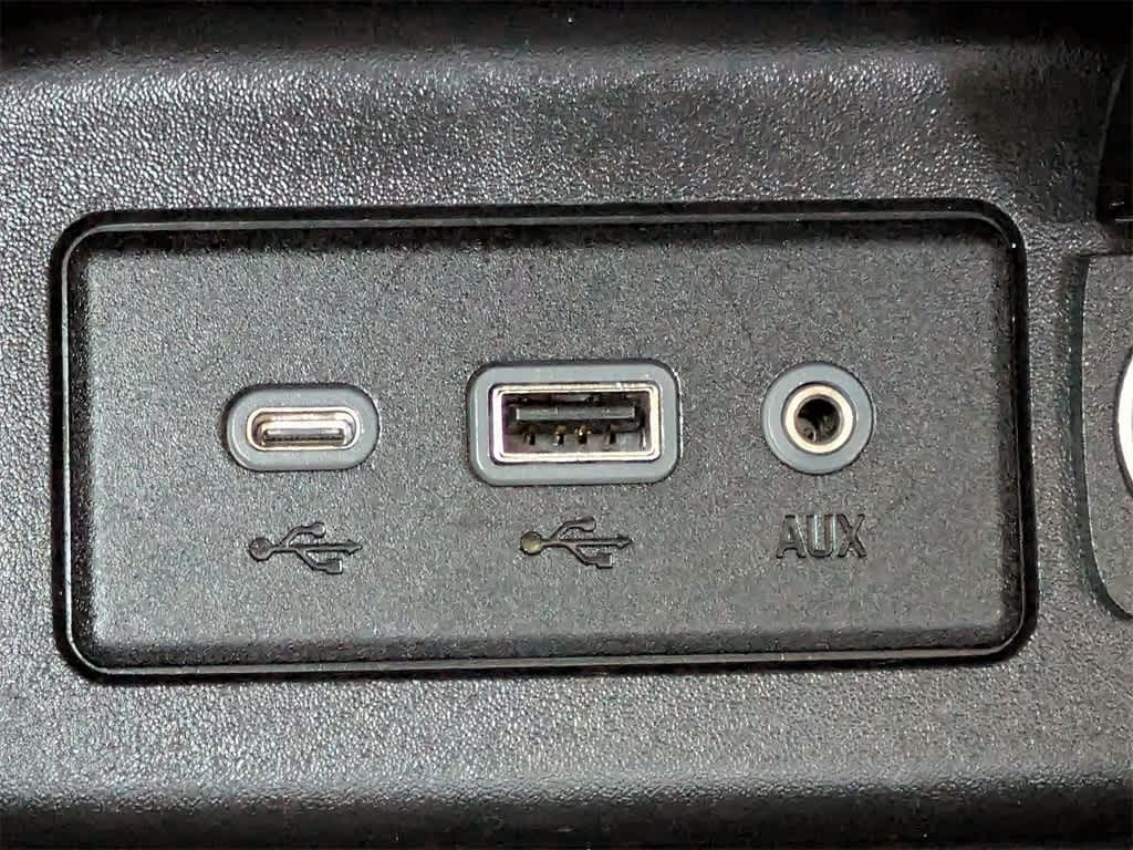 Thumbnail: 2021 Chevrolet Equinox - 28