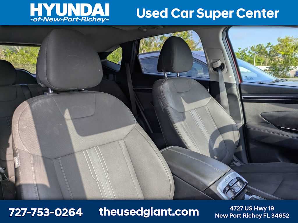 Thumbnail: 2022 Hyundai Tucson - 8