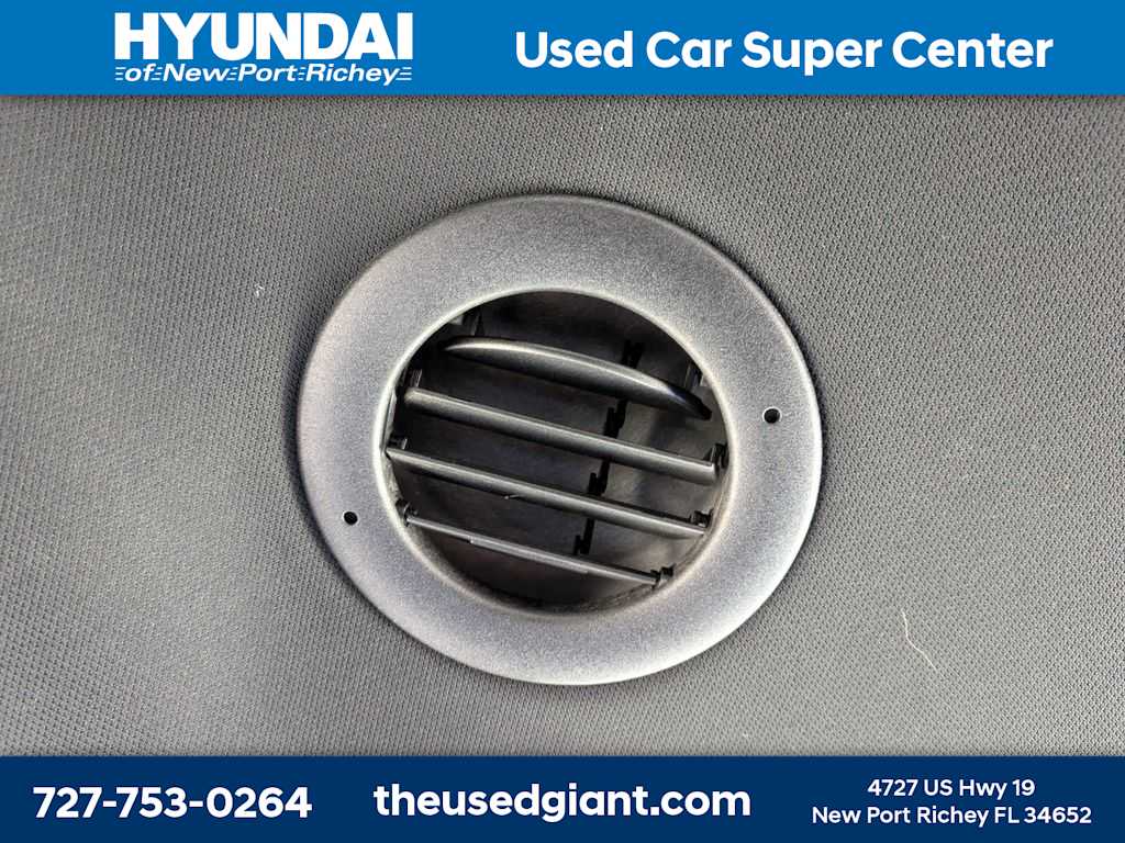 Thumbnail: 2016 Ford Explorer - 18