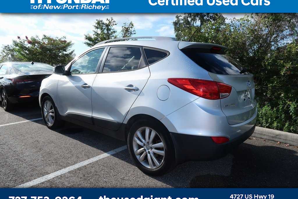 Thumbnail: 2011 Hyundai Tucson - 2