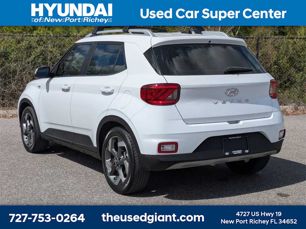 Thumbnail: 2023 Hyundai Venue - 3